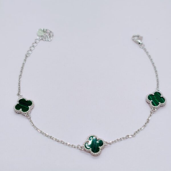 Pulsera con treboles nacar verde